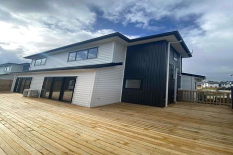 Photo of property in 24 Bendridge Street, Flat Bush, Auckland, 2019