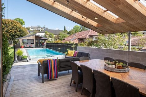 Photo of property in 60 Parkhill Road, Mellons Bay, Auckland, 2014