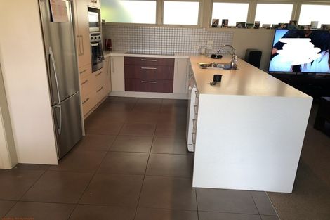 Photo of property in 4 Manutara Avenue, Forrest Hill, Auckland, 0620