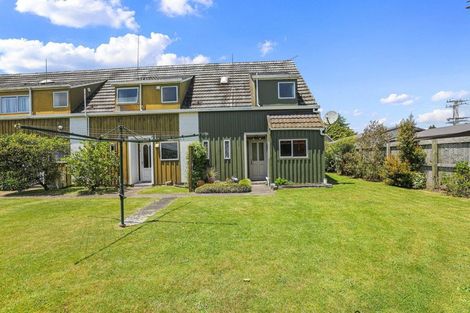 Photo of property in 100 Lake Road, Koutu, Rotorua, 3010