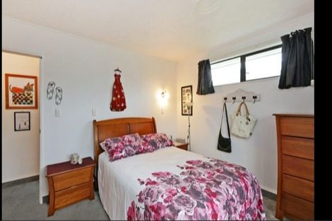 Photo of property in 2/8 Duart Road, Havelock North, 4130