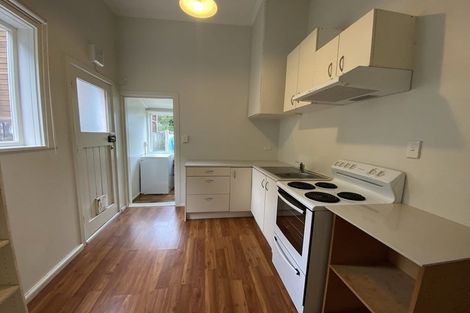 Photo of property in 96 Pirie Street, Mount Victoria, Wellington, 6011