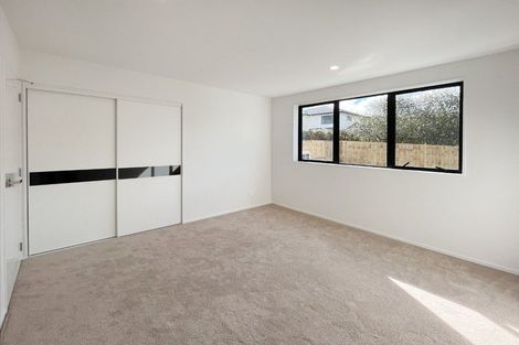 Photo of property in 5 Vinifera Place, Fairview Heights, Auckland, 0632