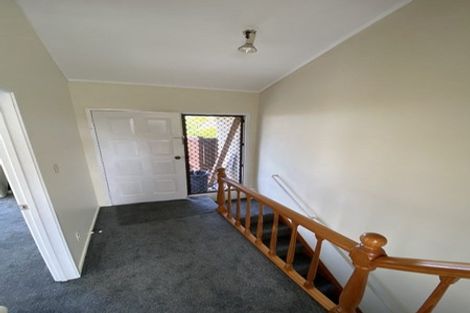 Photo of property in 1/6 Clare Place, Glenfield, Auckland, 0629