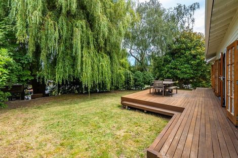 Photo of property in 6 Sandwich Road, Beckenham, Christchurch, 8023