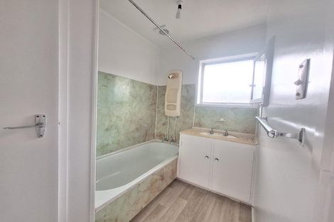 Photo of property in 1/468 Swanson Road, Ranui, Auckland, 0612