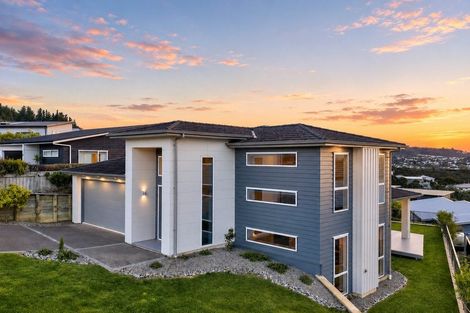 Photo of property in 60 Endeavour Drive, Whitby, Porirua, 5024