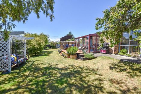 Photo of property in 22 Victoria Street, Carterton, 5713