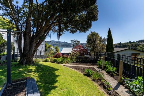 Photo of property in 40 Marine Parade, Macandrew Bay, Dunedin, 9014