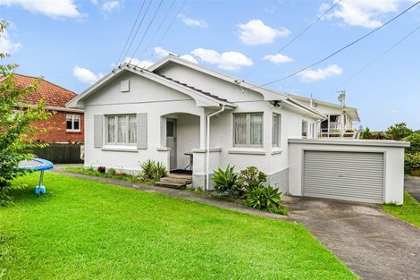 Photo of property in 13 Fifth Avenue, Avenues, Whangarei, 0110