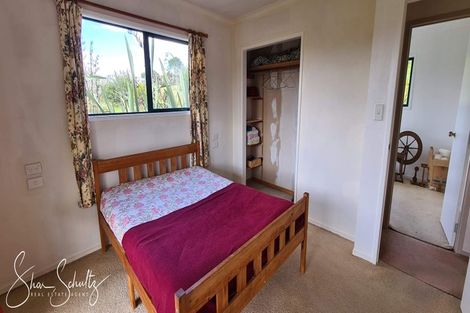 Photo of property in 105 Gorge Road, Maungaturoto, 0520