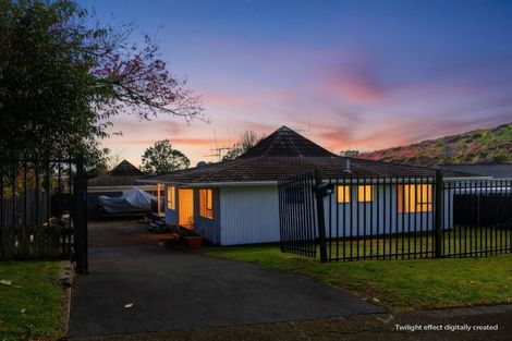 Photo of property in 16 Dingadee Street, Welcome Bay, Tauranga, 3112
