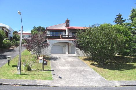 Photo of property in 16 Arcadia Crescent, Bayview, Auckland, 0629