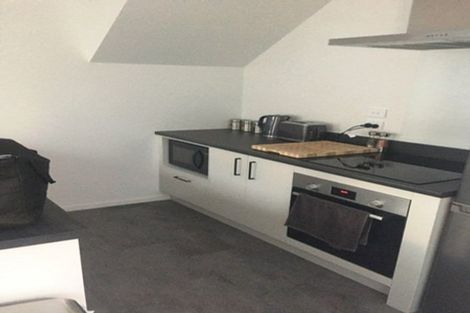 Photo of property in 4/10 Burrows Place, Frankton, Hamilton, 3204