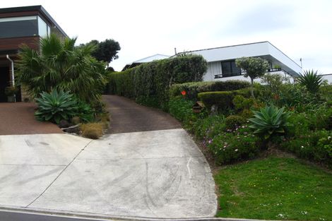 Photo of property in 76a Shakespear Road, Army Bay, Whangaparaoa, 0930