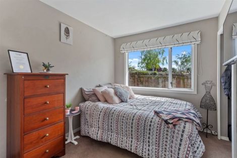 Photo of property in 62 Farquhars Road, Redwood, Christchurch, 8051