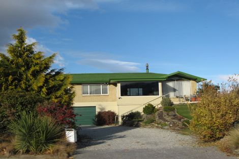 Photo of property in 94 Neplusultra Street, Cromwell, 9310