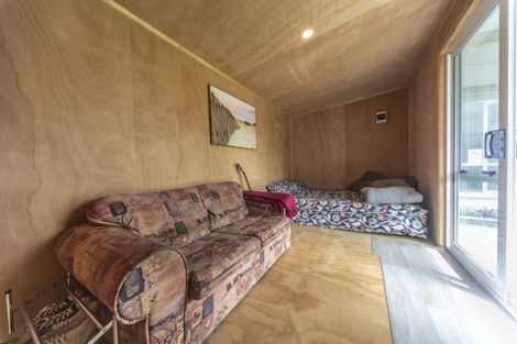 Photo of property in 2 Tararua Terrace, Cloverlea, Palmerston North, 4412