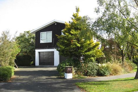 Photo of property in 23 Gothic Place, Ilam, Christchurch, 8041