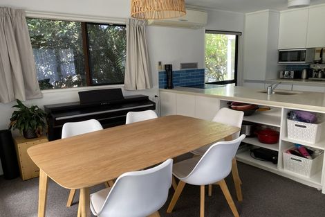 Photo of property in 15 Boylan Road, Titirangi, Auckland, 0604