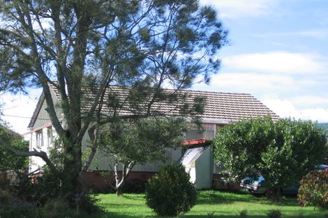 Photo of property in 118 View Road, Sunnyvale, Auckland, 0612