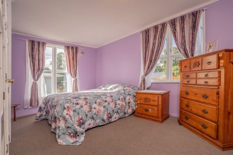 Photo of property in 32 Line Road, Glen Innes, Auckland, 1072