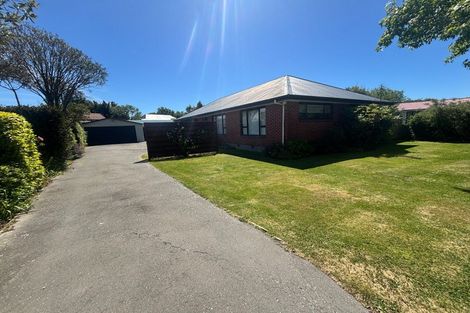 Photo of property in 27 Lochee Road, Upper Riccarton, Christchurch, 8041