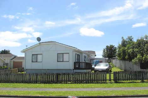 Photo of property in 14 Maplesden Drive, Clendon Park, Auckland, 2103