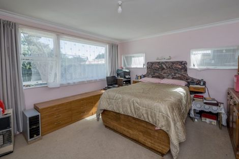 Photo of property in 11 Carlisle Street, Levin, 5510