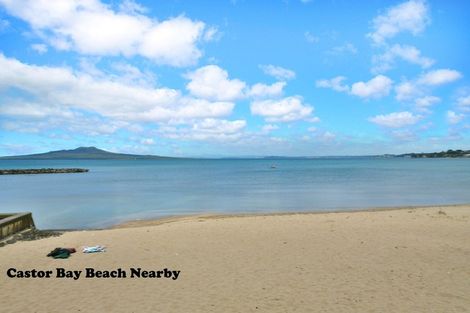 Photo of property in 1/84 Beach Road, Castor Bay, Auckland, 0620