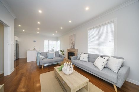 Photo of property in 9 Milverton Avenue, Hokowhitu, Palmerston North, 4410