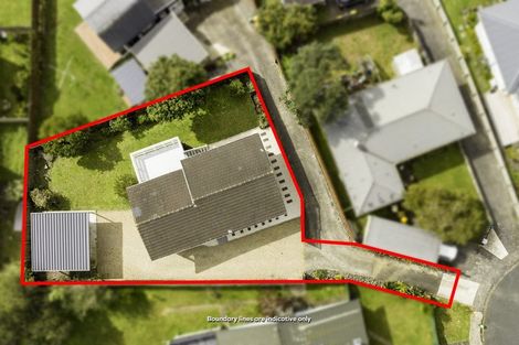 Photo of property in 15 Lendic Avenue, Henderson, Auckland, 0612