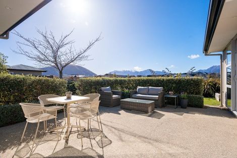 Photo of property in 11 Sunnyside Lane, Wanaka, 9305