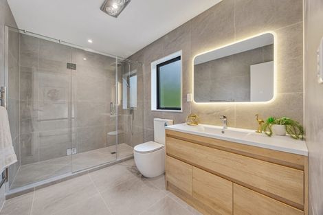 Photo of property in 48 Lewisham Street, Highland Park, Auckland, 2010