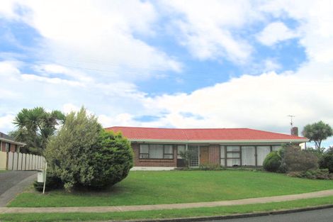 Photo of property in 2/6 Buckingham Crescent, Manukau, Auckland, 2025