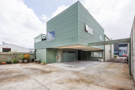 Photo of property in 28 Taonui Street, Palmerston North, 4410