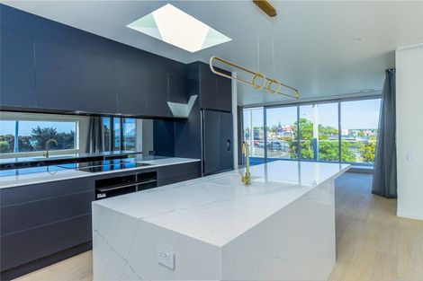 Photo of property in 31 The Terrace, Timaru, 7910