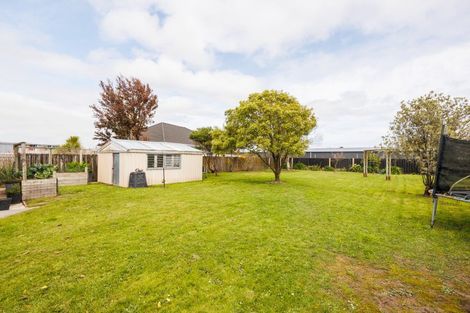 Photo of property in 5 Daniell Street, Bulls, 4818