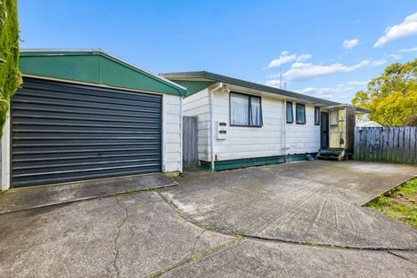 Photo of property in 2/77 Redcrest Avenue, Red Hill, Papakura, 2110