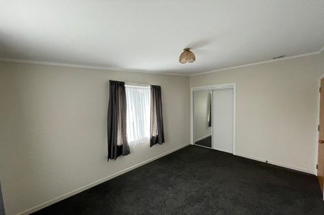 Photo of property in 41 Flanshaw Road, Te Atatu South, Auckland, 0610