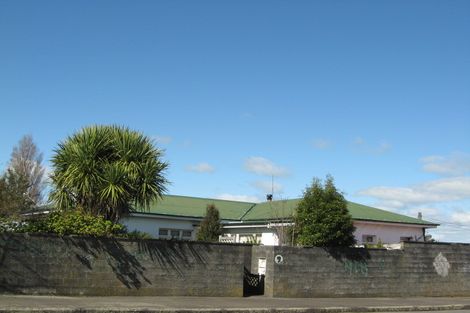 Photo of property in 7 Ross Street, Marton, 4710