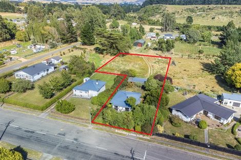 Photo of property in 16 Stanly Street, Eketahuna, 4900