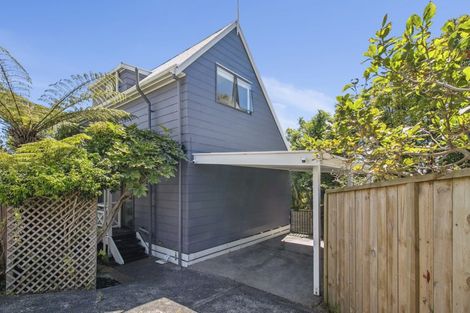 Photo of property in 2/208 Rangatira Road, Beach Haven, Auckland, 0626