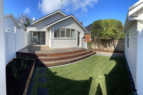 Photo of property in 56 Amaru Road, One Tree Hill, Auckland, 1061