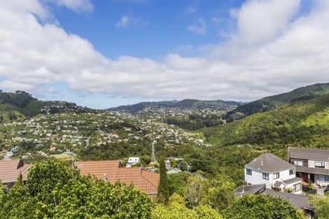 Photo of property in 1 Chequers Way, Crofton Downs, Wellington, 6035