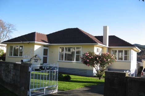 Photo of property in 32 Petrie Street, Wainuiomata, Lower Hutt, 5014