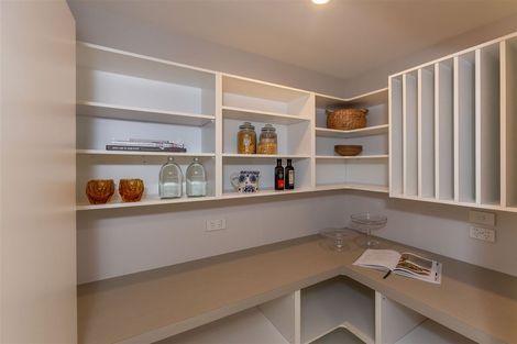 Photo of property in 2 Levinge Lane, Hillmorton, Christchurch, 8024