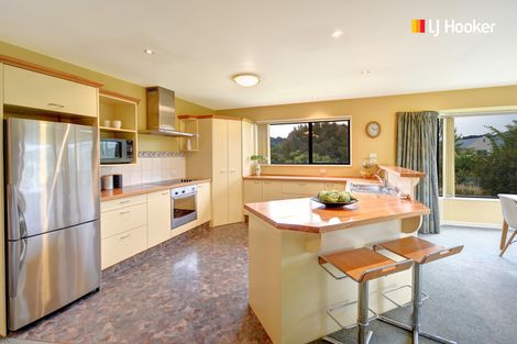 Photo of property in 18 Sunninghurst Drive, Fairfield, Dunedin, 9018