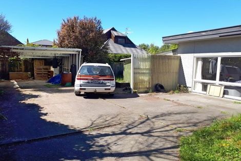 Photo of property in 22 Straven Road, Riccarton, Christchurch, 8011