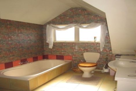 Photo of property in 7a Nortons Road, Avonhead, Christchurch, 8042